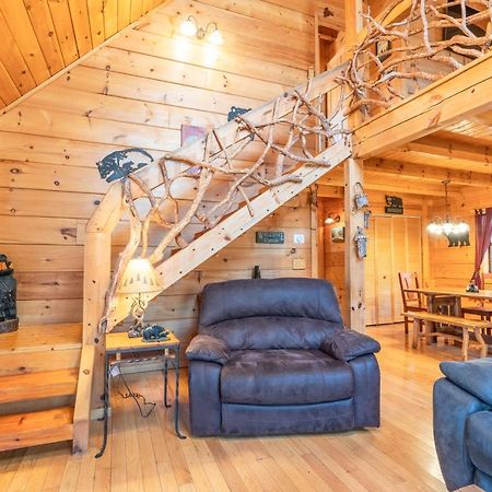 Moonshine Ridge Cabin With Hot Tub And Fire Pit 鸽子谷 外观 照片