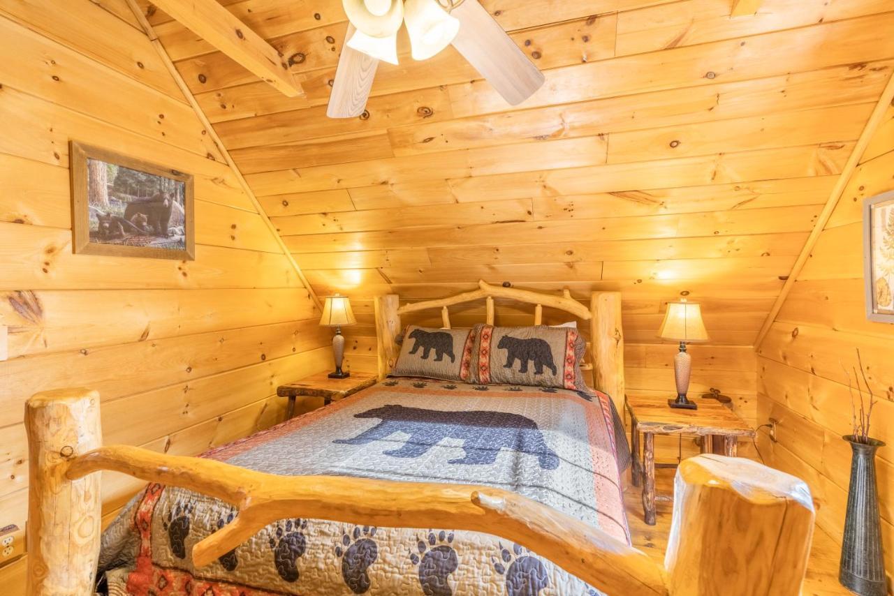 Moonshine Ridge Cabin With Hot Tub And Fire Pit 鸽子谷 外观 照片