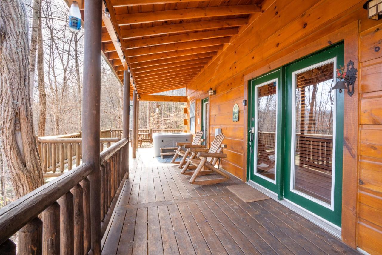 Moonshine Ridge Cabin With Hot Tub And Fire Pit 鸽子谷 外观 照片