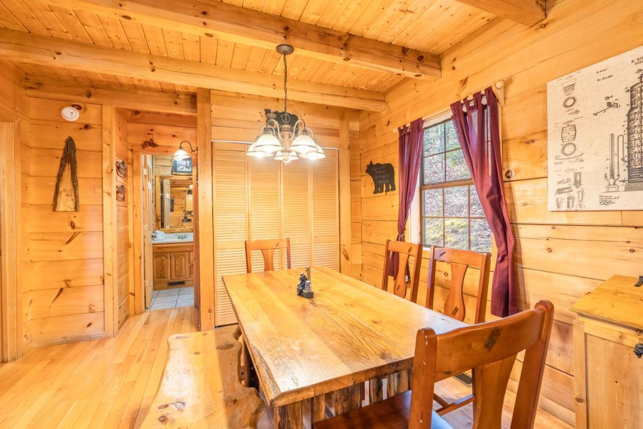 Moonshine Ridge Cabin With Hot Tub And Fire Pit 鸽子谷 外观 照片