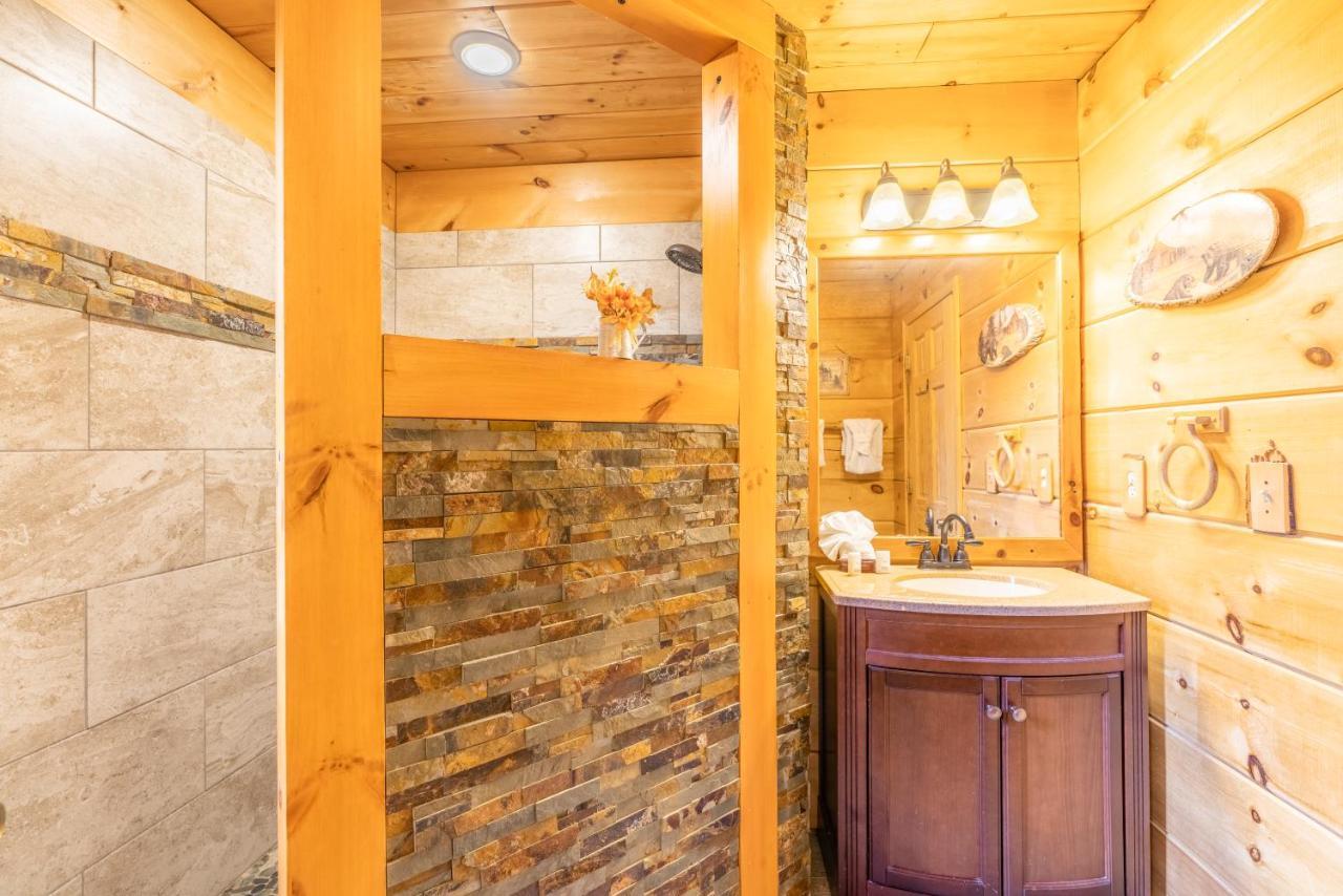 Moonshine Ridge Cabin With Hot Tub And Fire Pit 鸽子谷 外观 照片